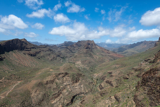 Landscape photo of the view from the Mirador astronomico de la Degollada de las Yeguas
