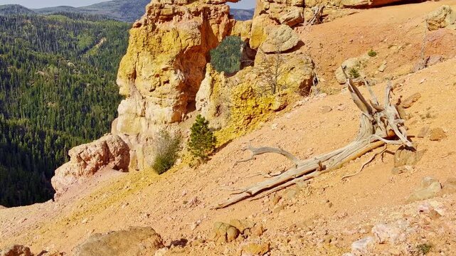 Sunrise over Bartizan double arch in Cedar Breaks