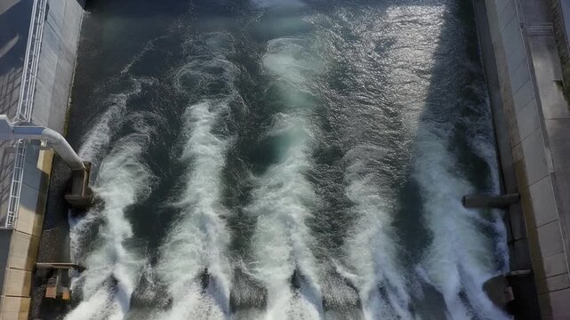Cooling water outfall with water