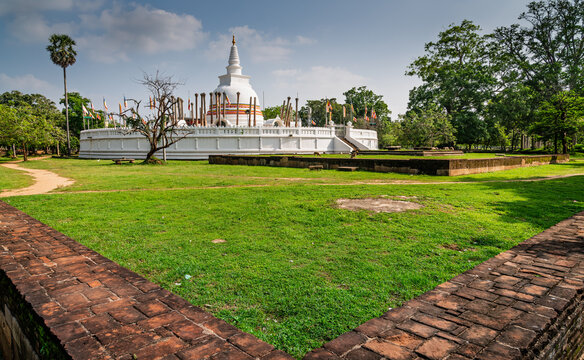 Thuparamaya Buddhist temple, Anuradhapura, Sri Lanka