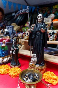 Santa muerte statue representing death and spirituality