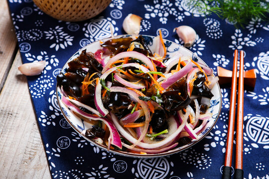 Cold wood ear salad mixed with red onion carrot and garlic