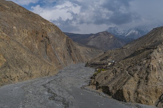 Huge riverbed, Kingdom of Mustang, Nepal