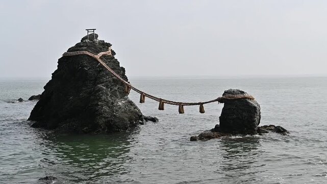 二見興玉神社の夫婦岩　三重県伊勢市