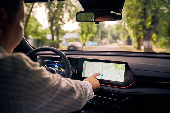 Driver use car navigation touchscreen for route connection
