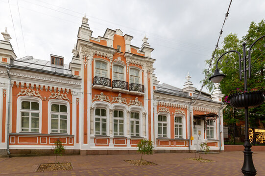 Old buildings in the historic center of Smolensk, Russia