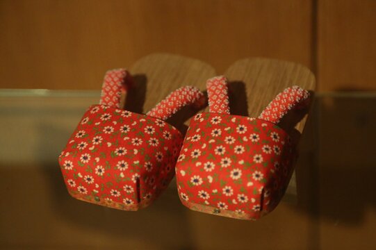 Cute Miniature Traditional Japanese Wooden Geta Clogs with Red Floral Fabric