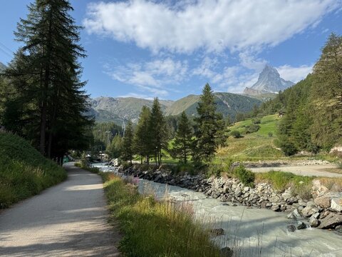 Matter Vispa River in the tourist resort of Zermatt and the Mattertal Alpine Valley, Switzerland - Der Fluss Matter Vispa im Ferienort Zermatt und im Mattertal, Schweiz