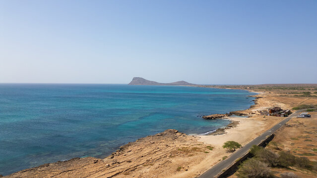 Vista panoramica di Monte Le&atilde;o e della costa dell&rsquo;Isola di Sal, Capo Verde