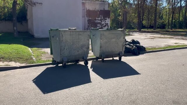 garbage in the park