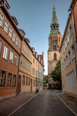 Obraz premium Hanover, Germany - July 2, 2026: The medieval Kreuzkirche and its historic stone details stand within Hanover’s Old Town.