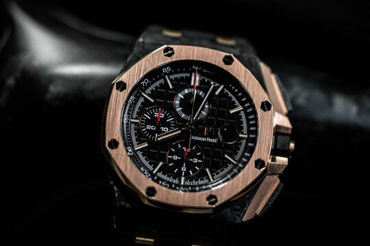 LA, CA, USA
September 5, 2026
Audemars Piguet Royal Oak Offshore QE CUP II Carbon And Pink Gold