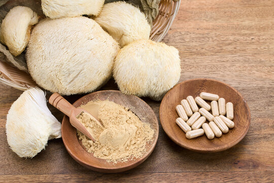 Lion's mane mushrooms, powder, capsules for health supplements