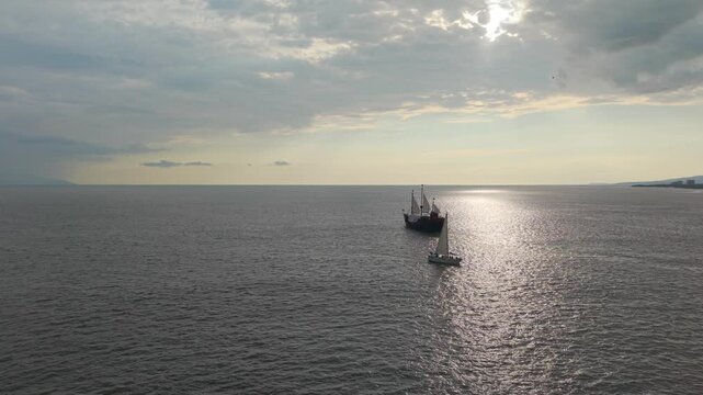 4K BARCOS EN EL MAR