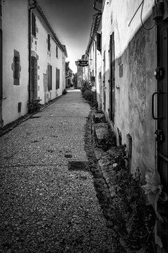 Talmont sur Gironde ruelle (noir et blanc)