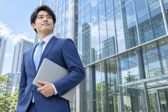 若手営業職や出社風景の採用広報向けの日本人ビジネス人物の高品質な商用写真素材