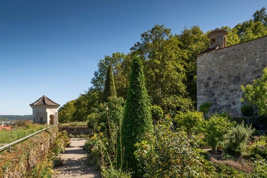 Willibaldsburg Bastion Garden, dates back to the botanical garden created by Prince-Bishop Johann Konrad of Gemmingen, plants served as a model for Hortus Eystettensis published in 1613, the most famous plant book of the Renaissance, Eichst&auml;tt, Altm&uuml;hltal, Upper Bavaria, Bavaria, Germany
