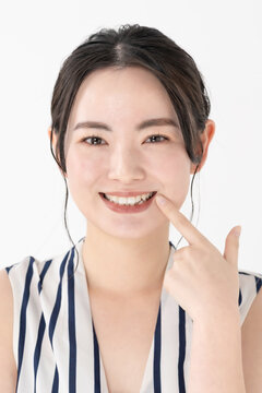 女性