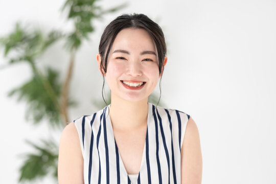 女性