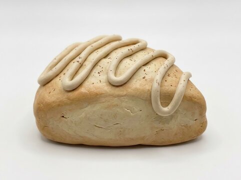 Delicious pear cinnamon scones with vanilla drizzle for autumn baking inspiration