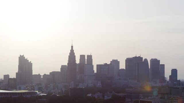 City,Urban,Shinjuku,Buildings,Backlit,Halation,Sky