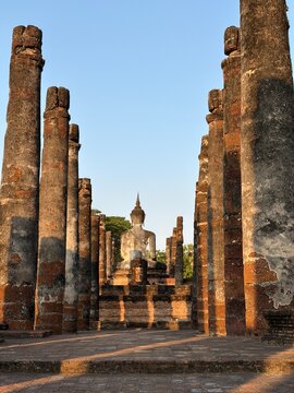 ancient temple in angkor wat cambodia