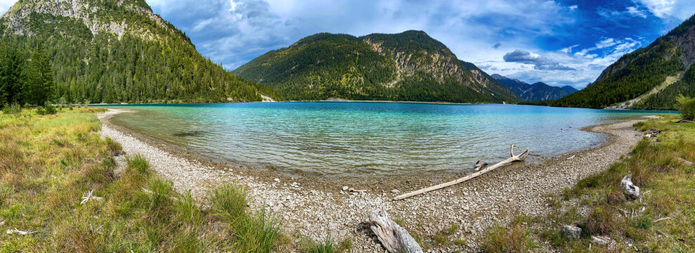 Aussicht auf den Plansee in &Ouml;sterreich, Panoramaaufnahme