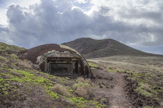 Old bunker, Montana Roja nature reserve, El Medano, Tenerife, Spain