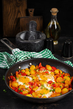 Rustic Breakfast Skillet with Eggs, Potatoes and Vegetables