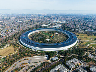 Obraz premium September 9, 2026, Cupertino, California, USA, apple event in Apple Park headquarters campus. g