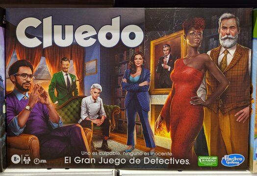 Vista de cerca de una caja del juego de mesa de detectives Cluedo de Hasbro, en tienda Toy Planet en Madrid, Espa&ntilde;a, 21 de junio de 2026