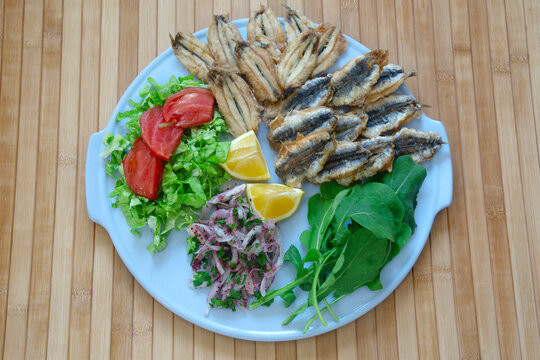 Fried Anchovies (Turkish Name: Hamsi Tava)