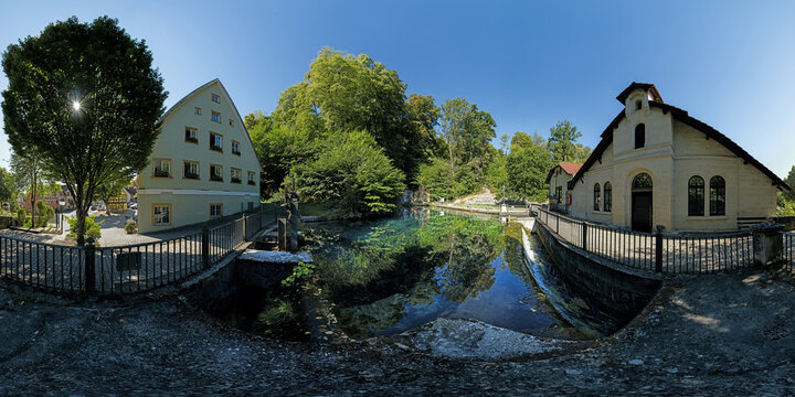 360&deg; Panorama vom Brenztopf/Brenzursprung in K&ouml;nigsbronn im Landkreis Heidenheim