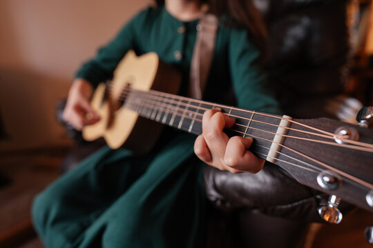 Learning Guitar Chords At Home