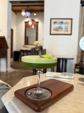 hold cup cafe
