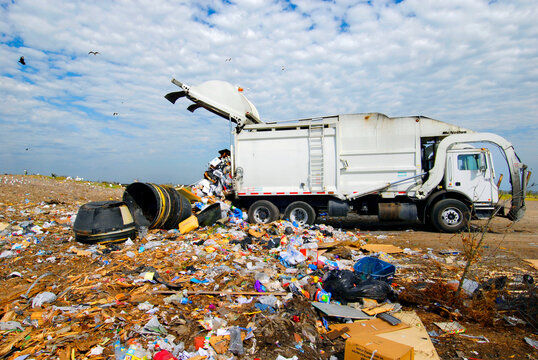 Sarasota  Florida Landfill to collect and convert waste materials into reusable objects to reduce the consumption of fresh raw materials, decrease landfill waste. 09.12.26