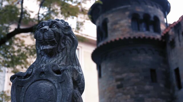Stone Lion Statue Inside Old Jewish Cemetery In Prague Czechia - 4K