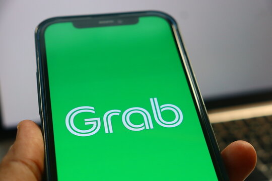 The Grab app is a digital superapp and highly advanced ride-hailing tech platform. This elite mobile application empowers Southeast Asian users with spectacular everyday services.