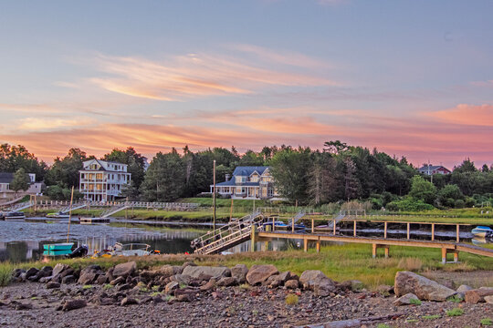 Low tide on the riverbed