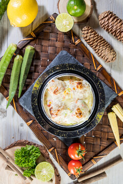 Creamy baked chicken rolls in casserole