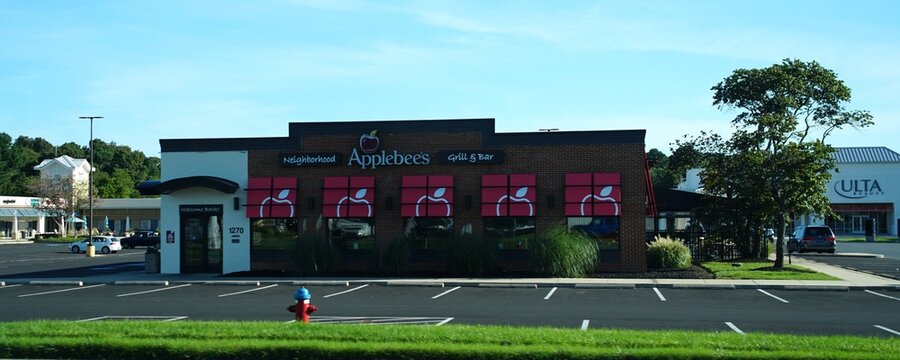 Rehoboth Beach, Delaware, U.S.A - Sept 8, 2026 - Applebee's, a neighborhood grill and bar offering casual American dining in a brick commercial plaza.