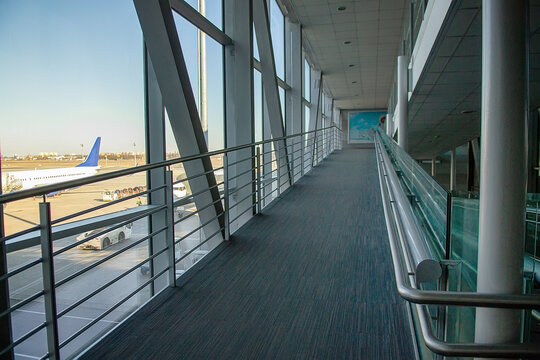 Airport Jetway Boarding Bridge Passenger Corridor