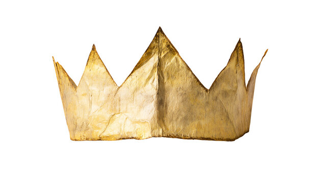 Golden paper crown with pointed peaks, isolated on transparent background