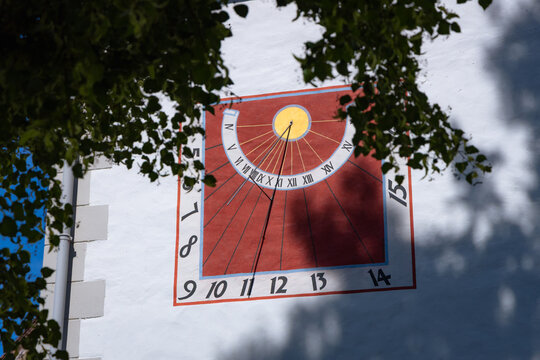 Sonnenuhr