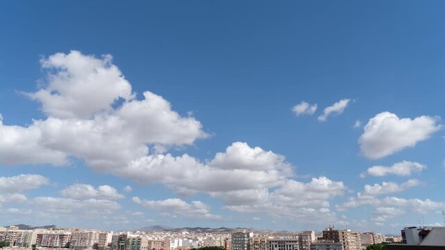 Movimiento de nubes elche alicante espa&ntilde;a