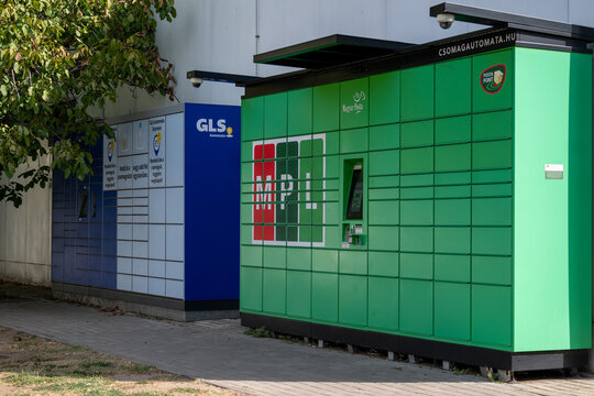 MPL and GLS parcel lockers in Hungary
