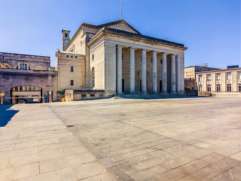 A view towards the Guildhall located in the East Wing of the Civic Centre in Southampton, England, in summertime