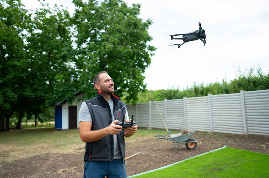 Inspecting a Backyard with a Drone