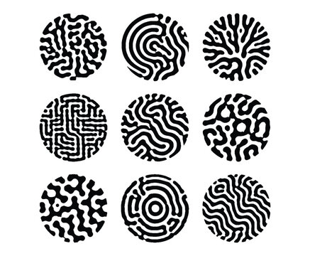 Reaction diffusion patterns with organic maze and circular flow shapes.