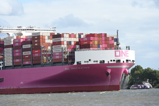 Hamburg, Germany - August 23, 2026: Containerschiff der singapurischen Containerreederei Ocean Network Express Pte. Ltd. (ONE) f&auml;hrt auf der Elbe.
